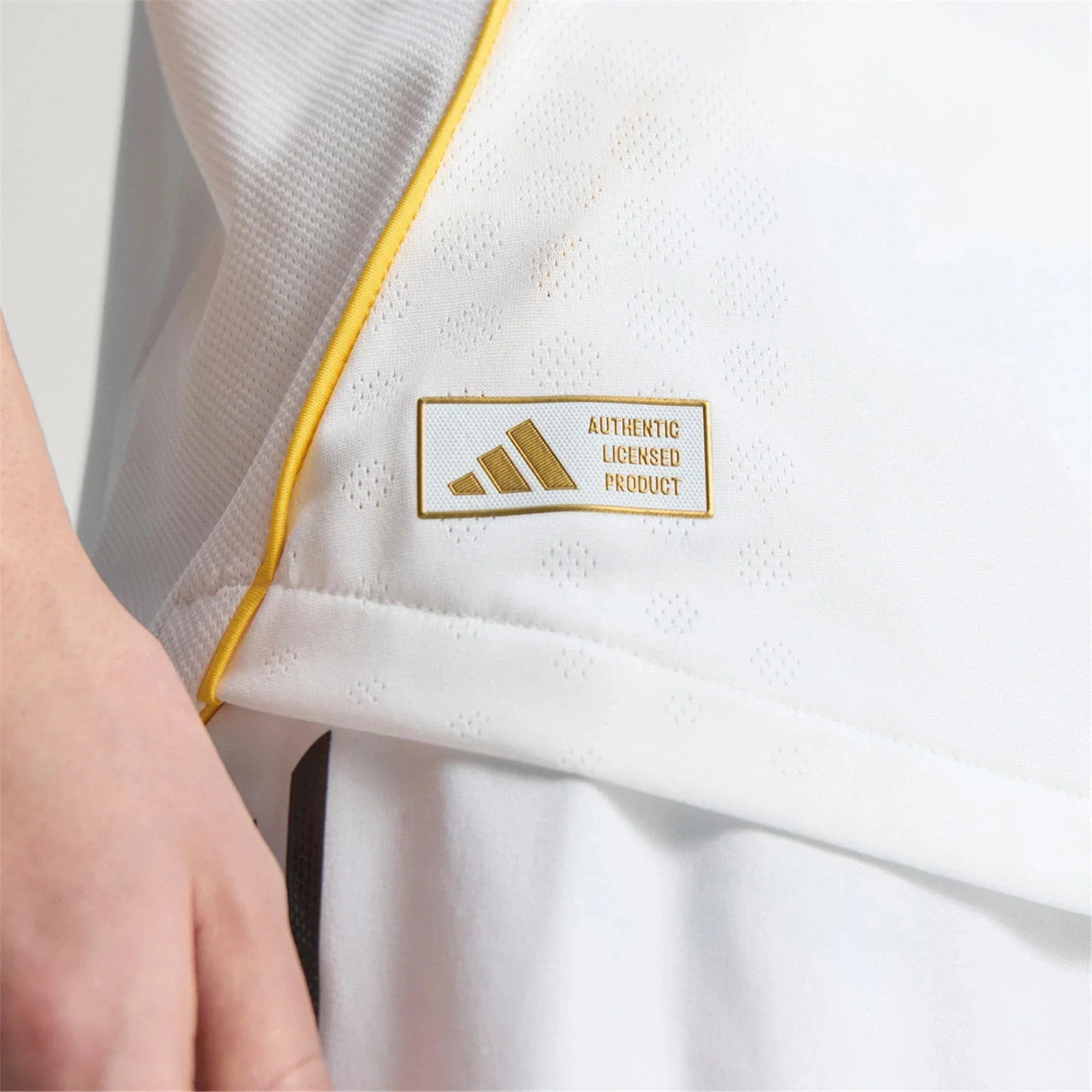 Tricou Real Madrid Huijsen home player version